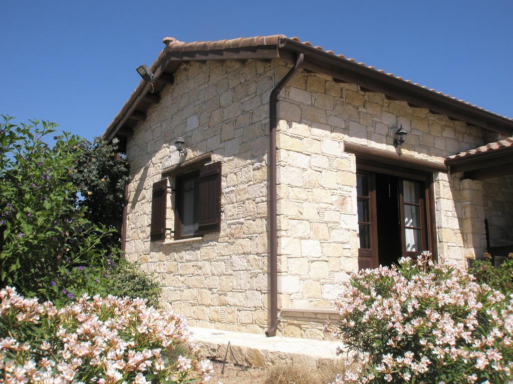 Paradise Traditional House Maroni Экстерьер фото
